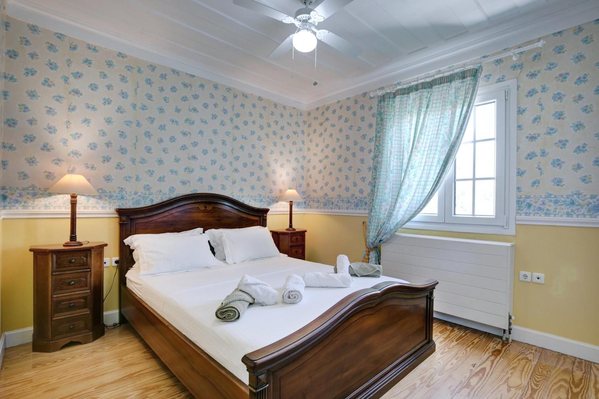 Elite Escape Villa Tsoukaladhes Ngoại thất bức ảnh